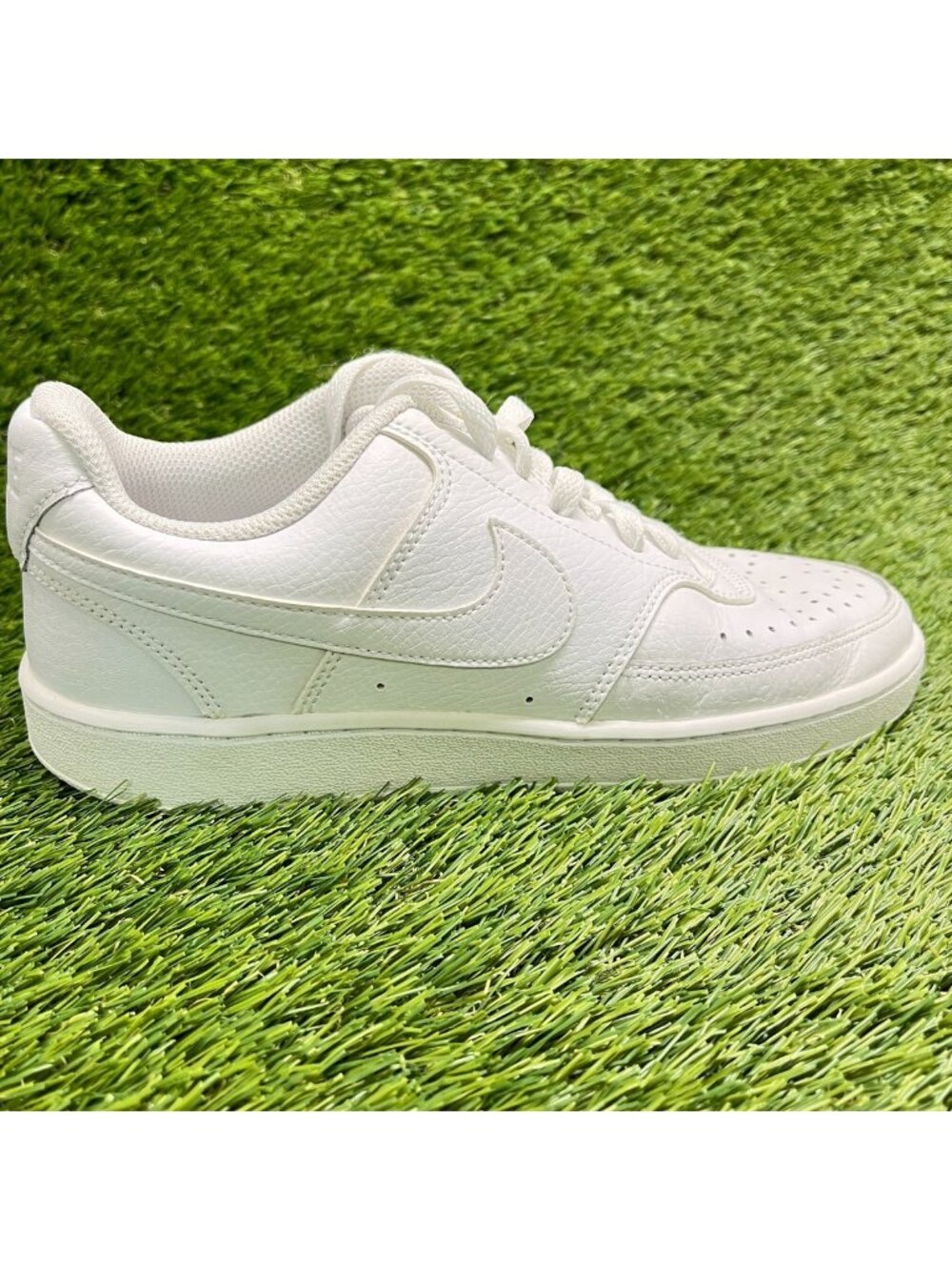 Nike Court Vision Low Womens Size 7.5 White Athletic Leather Shoes Sneakers